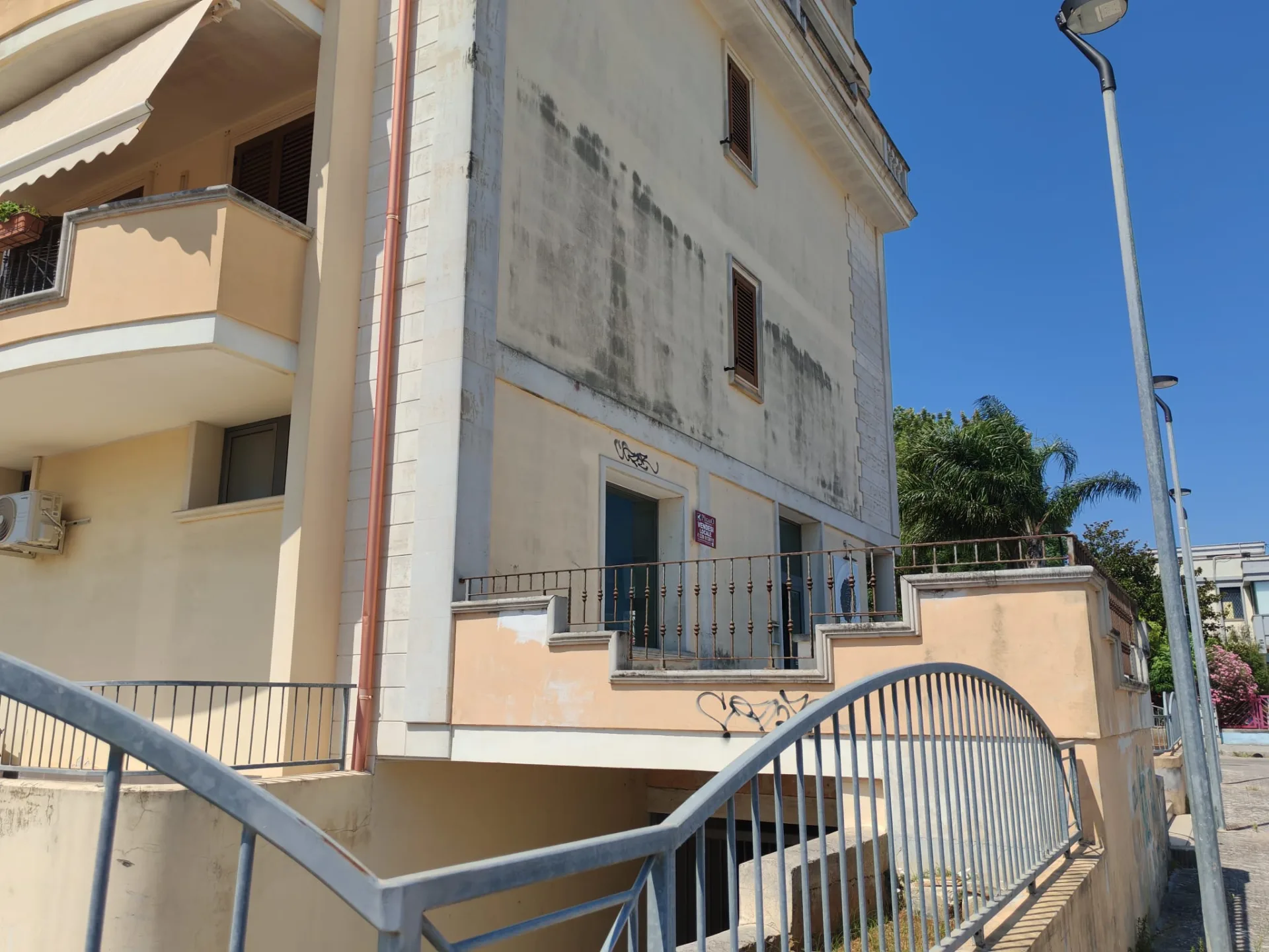 LOCALE ARTIGIANALE — Foto 4 di 4