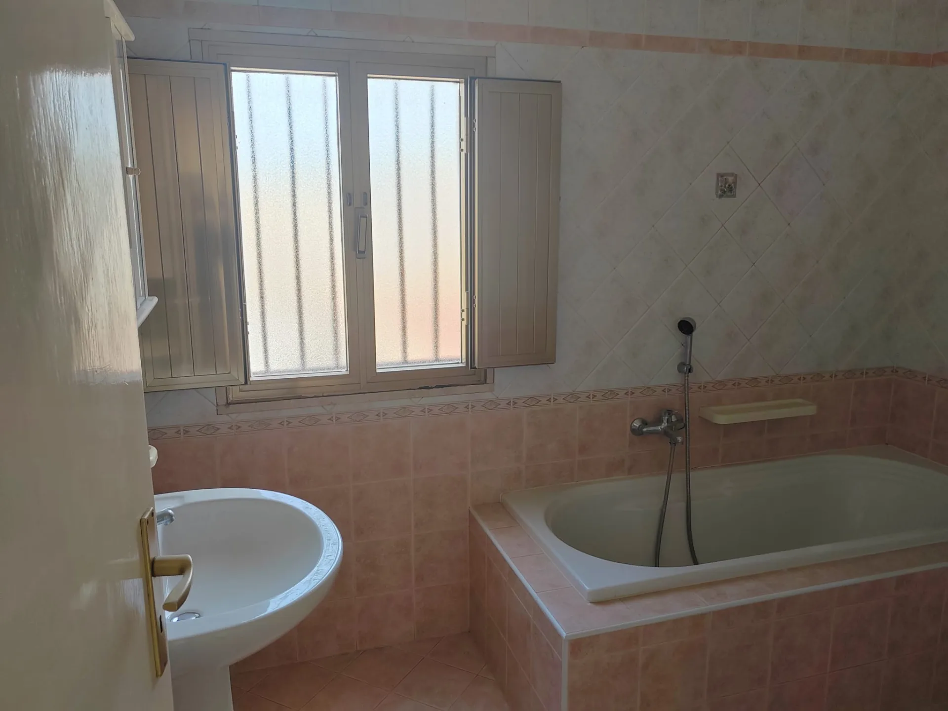 Abitazione 1° piano — Foto 3 di 13