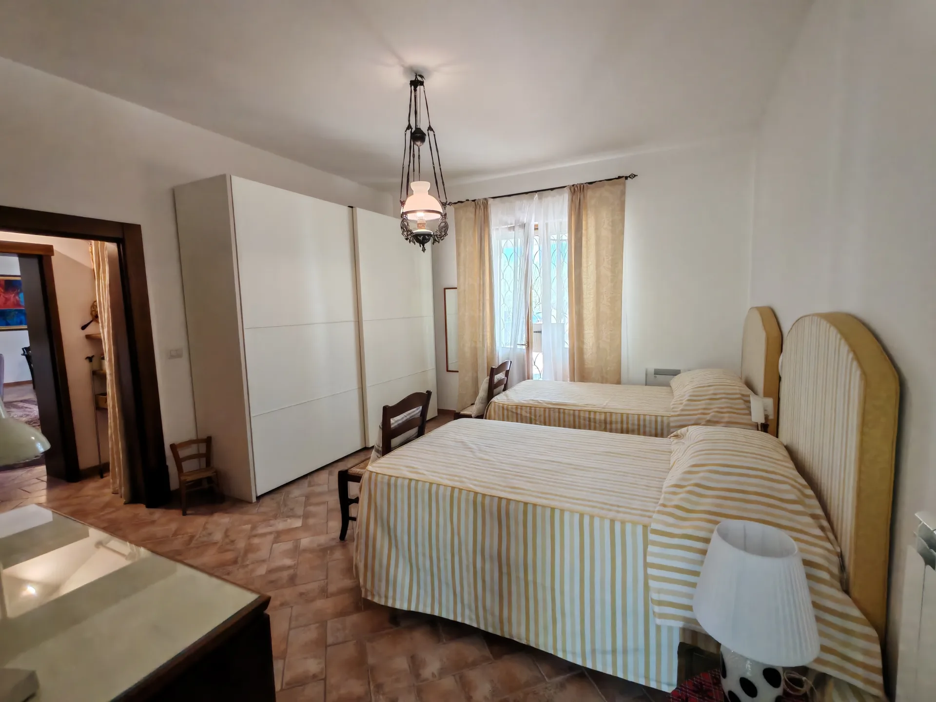 Villa indipendente con uliveto e 8.000 mq di terreno — Foto 6 di 15